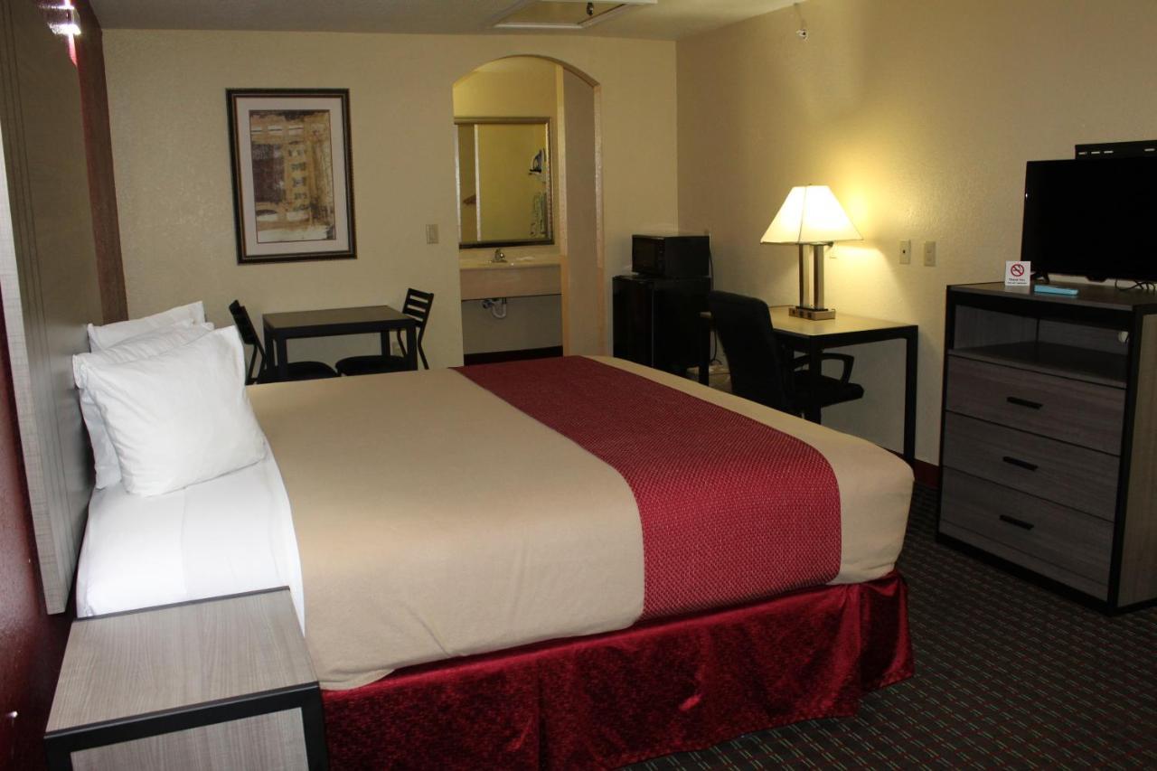 Scottish Inns Fort Worth Exterior photo