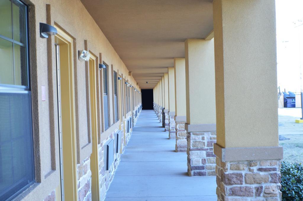 Scottish Inns Fort Worth Exterior photo