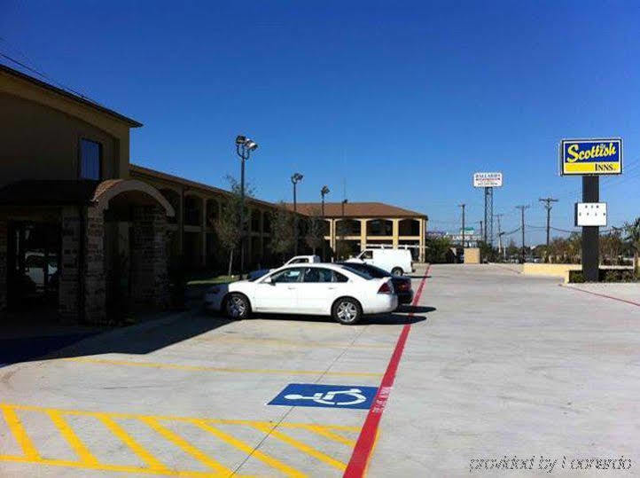 Scottish Inns Fort Worth Exterior photo