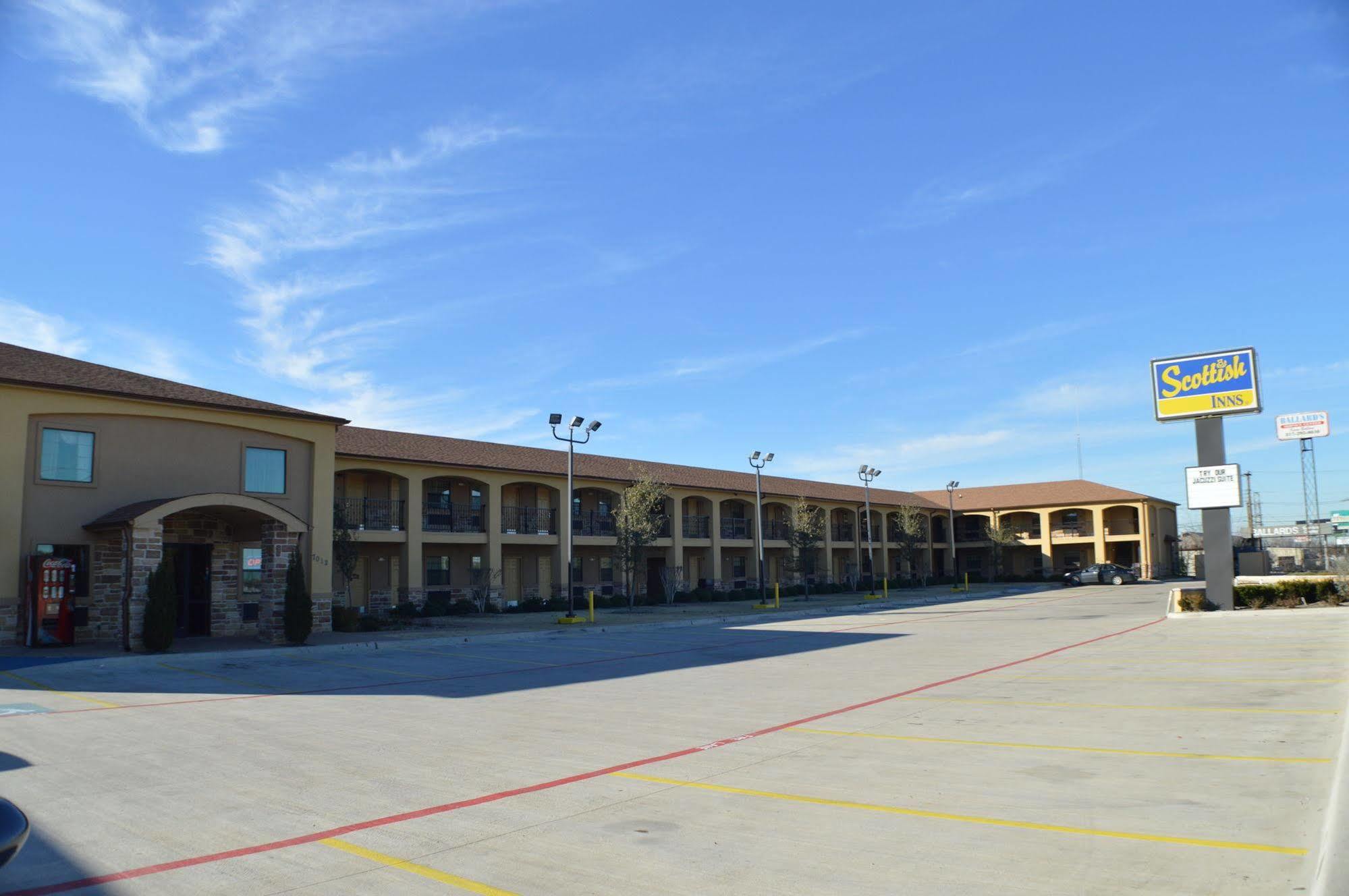 Scottish Inns Fort Worth Exterior photo